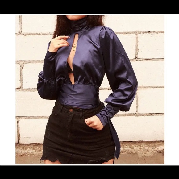 Long Sleeve Blouse - Picture 4 of 7